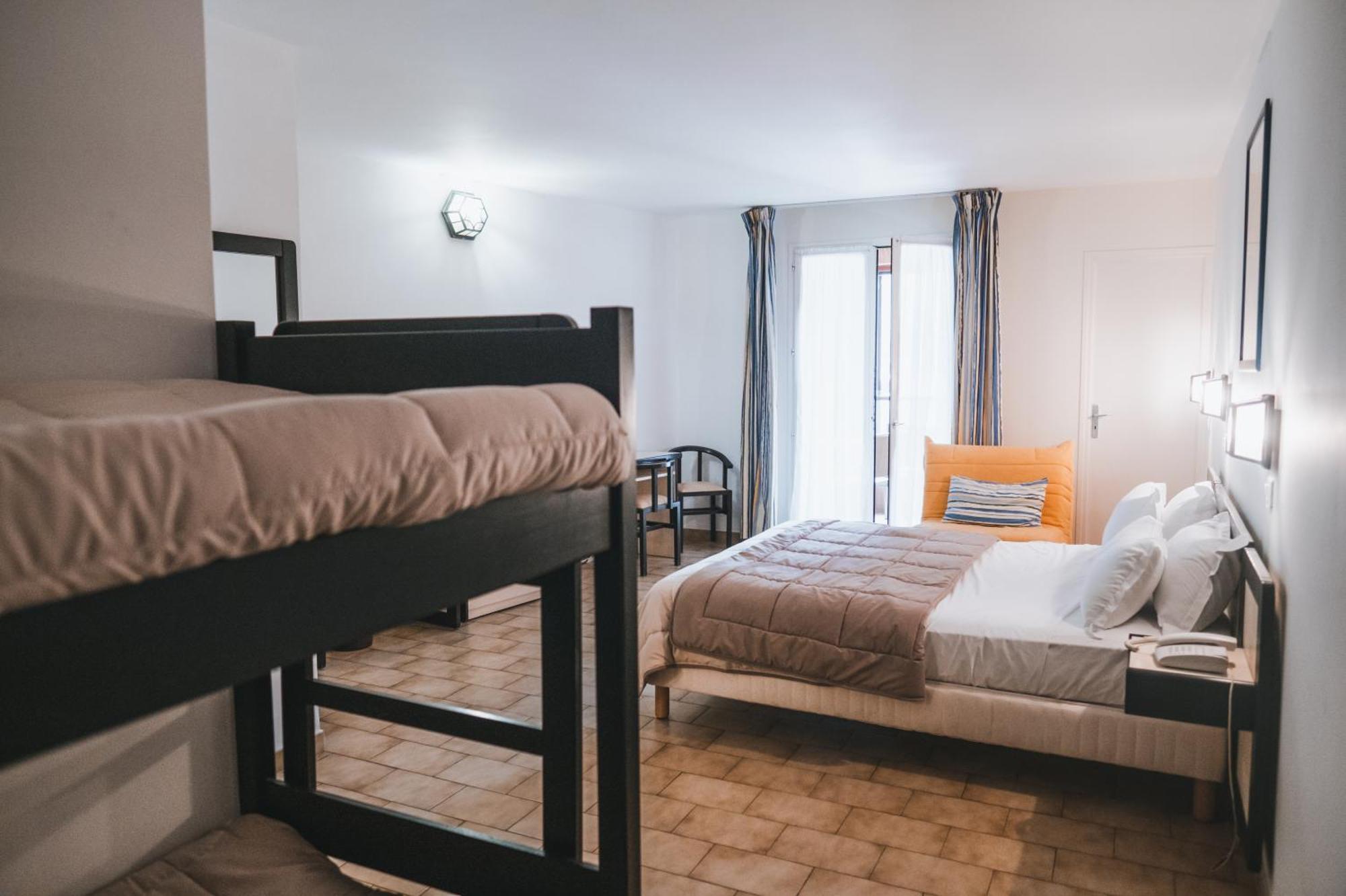 Aparthotel & Le Subrini Porto (Corsica)